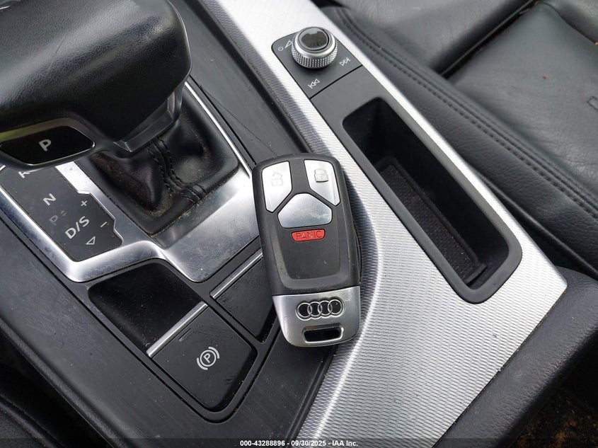 2018 AUDI A4 2.0T TECH PREMIUM - WAUDNAF49JA061939