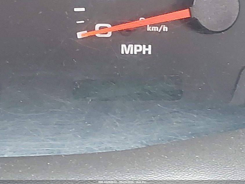 2004 Ford F-250 Xl/Xlt VIN: 1FTNF21L44EA03520 Lot: 43288910