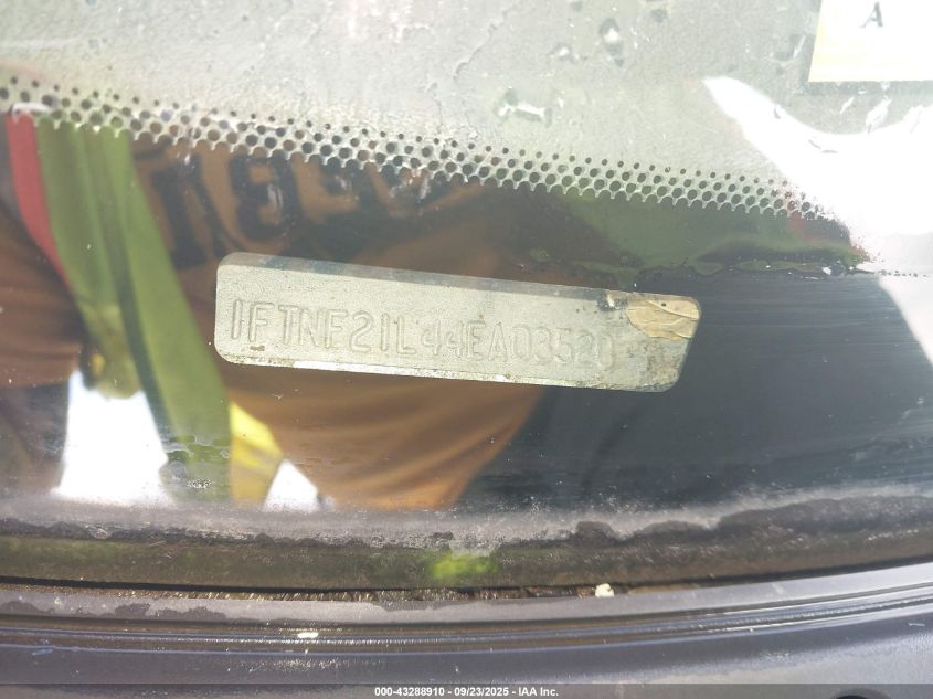 2004 Ford F-250 Xl/Xlt VIN: 1FTNF21L44EA03520 Lot: 43288910