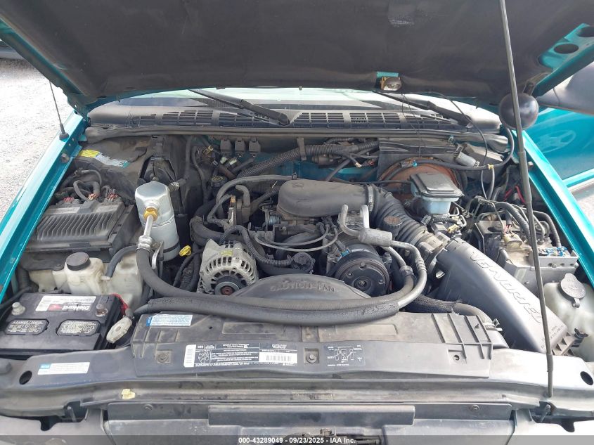 1996 Chevrolet Blazer VIN: 1GNDT13W3T2305670 Lot: 43289049