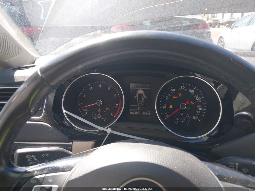 2017 VOLKSWAGEN JETTA 1.8T SEL/1.8T SEL PREMIUM - 3VWL17AJ9HM399863