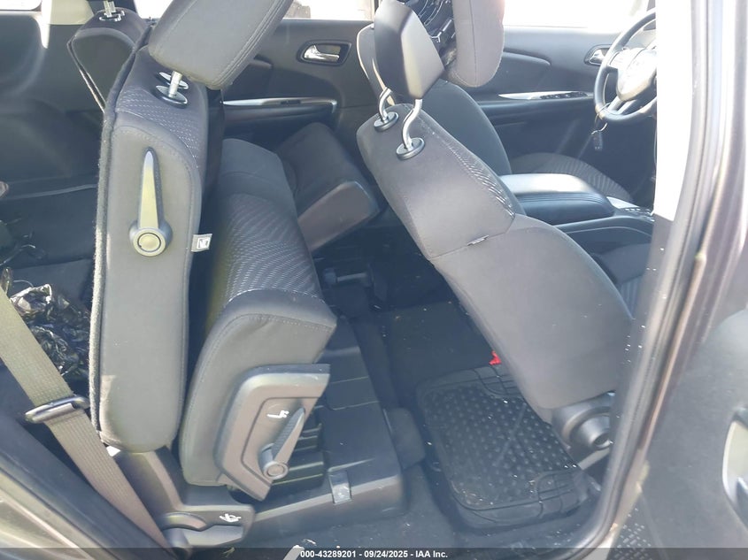 2015 Dodge Journey Se VIN: 3C4PDCAB0FT511370 Lot: 43289201