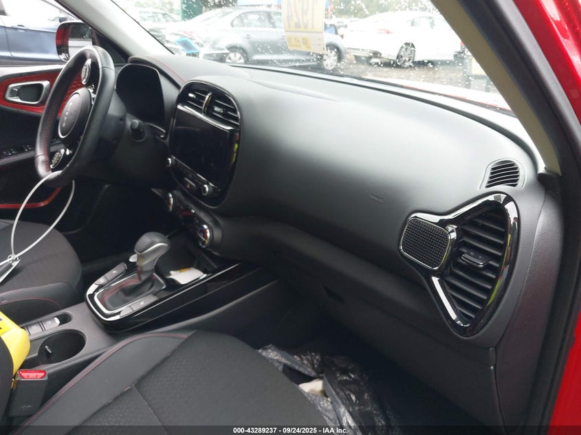 2025 Kia Soul Gt-Line VIN: KNDJ53AU2S7247281 Lot: 43289237