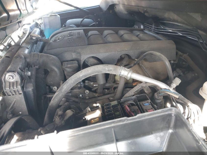 2016 Toyota Tundra Platinum 5.7L V8 VIN: 5TFAW5F10GX572879 Lot: 43289333