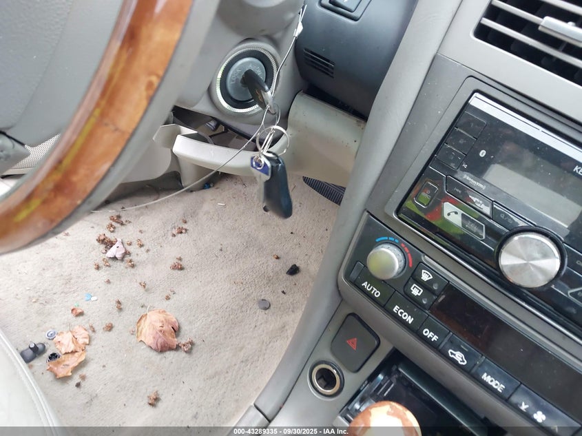 2002 Infiniti I35 Luxury VIN: JNKDA31AX2T021834 Lot: 43289335