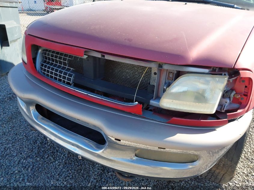 1997 Ford Expedition Eddie Bauer/Xlt VIN: 1FMFU18L8VLC38554 Lot: 43289413