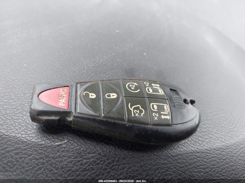 2011 Chrysler Town & Country Touring-L VIN: 2A4RR8DG6BR641157 Lot: 43289483