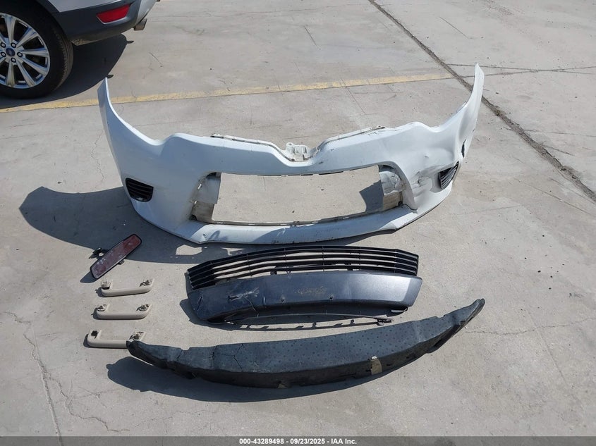 2015 Toyota Corolla Le VIN: 5YFBURHE5FP259468 Lot: 43289498