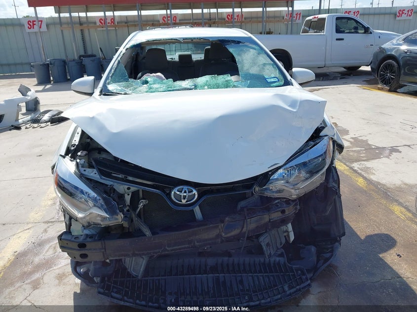 2015 Toyota Corolla Le VIN: 5YFBURHE5FP259468 Lot: 43289498
