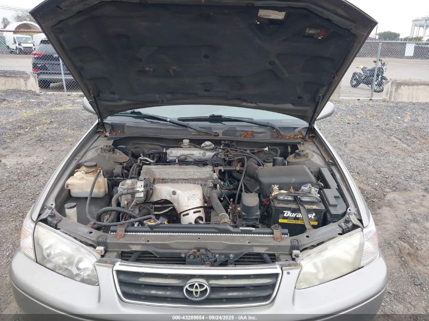 2000 Toyota Camry Ce VIN: 4T1BG22K5YU682209 Lot: 43289554
