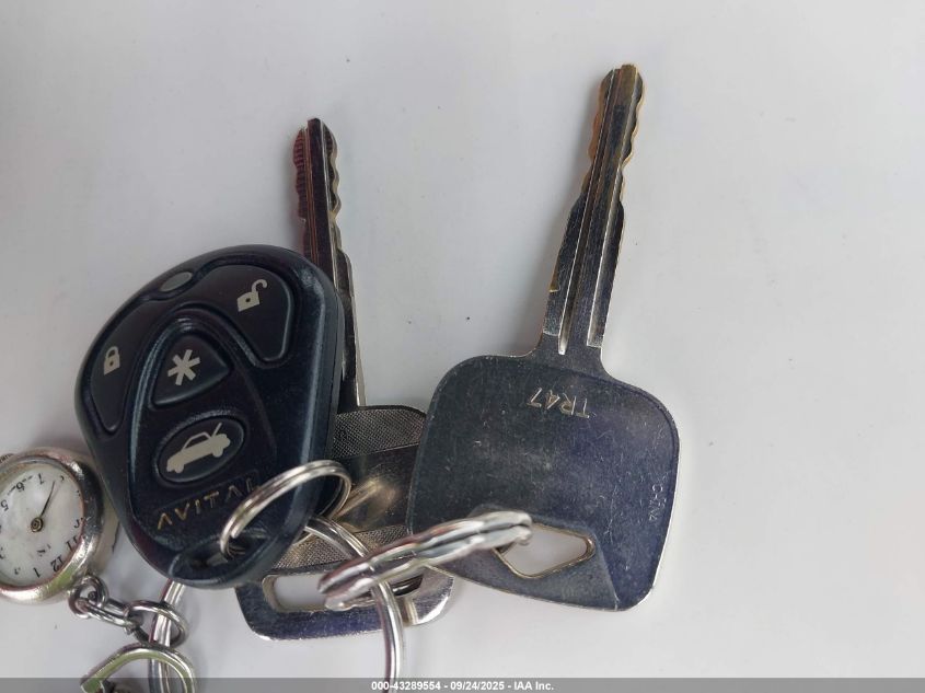 2000 Toyota Camry Ce VIN: 4T1BG22K5YU682209 Lot: 43289554