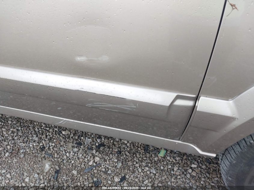 2005 Kia Sorento Ex/Lx VIN: KNDJD733755417424 Lot: 43289612