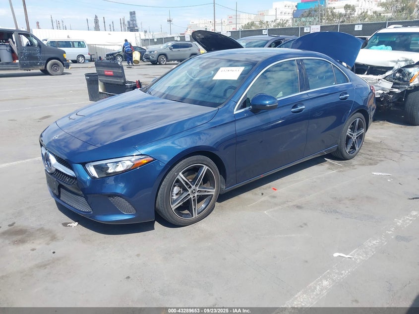 2021 MERCEDES-BENZ A 220 - W1K3G4EB1MJ284481