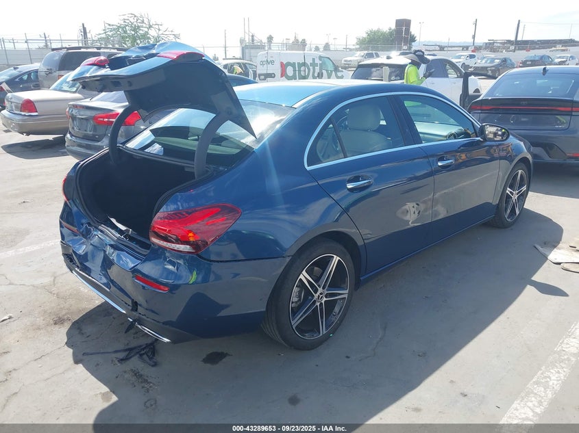 2021 MERCEDES-BENZ A 220 - W1K3G4EB1MJ284481
