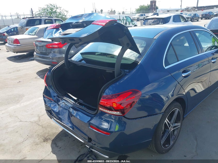 2021 MERCEDES-BENZ A 220 - W1K3G4EB1MJ284481