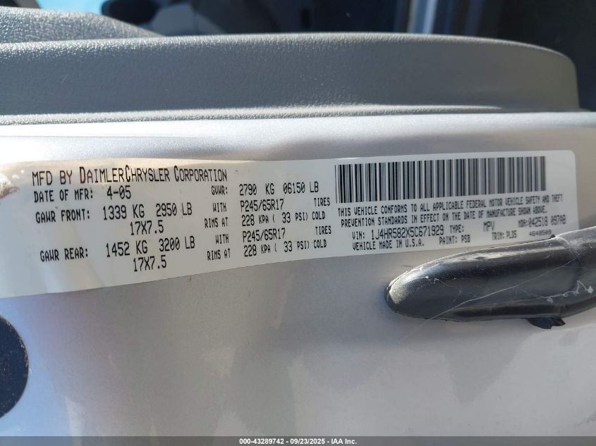 2005 Jeep Grand Cherokee Limited VIN: 1J4HR582X5C671929 Lot: 43289742