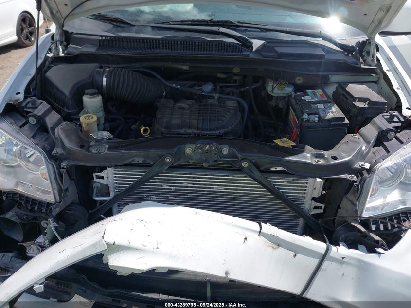 2014 CHRYSLER TOWN & COUNTRY TOURING - 2C4RC1BG3ER443318