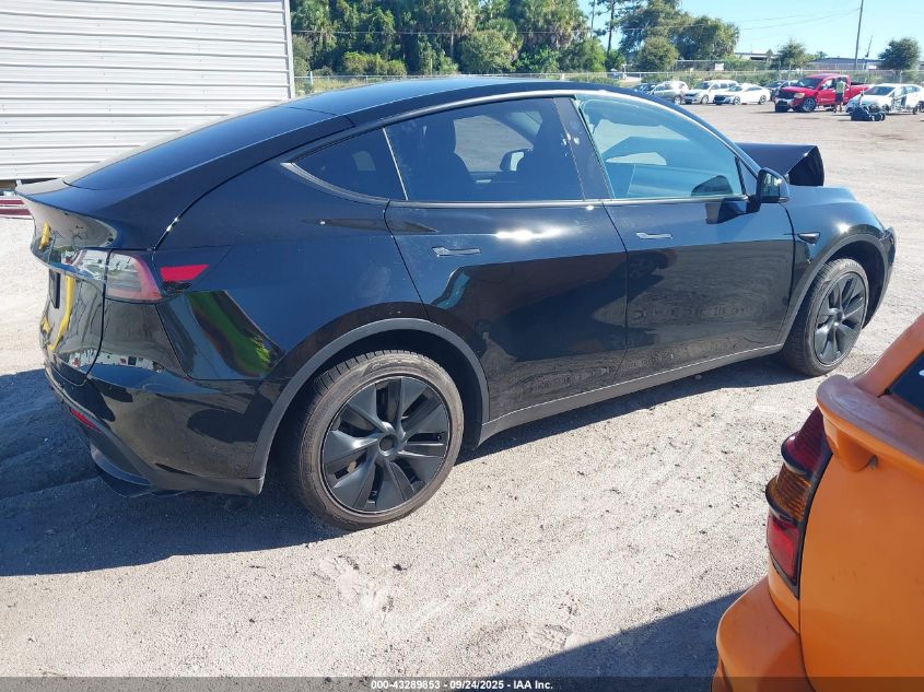2024 Tesla Model Y Long Range Dual Motor All-Wheel Drive/Rwd VIN: 7SAYGDED8RF205908 Lot: 43289853