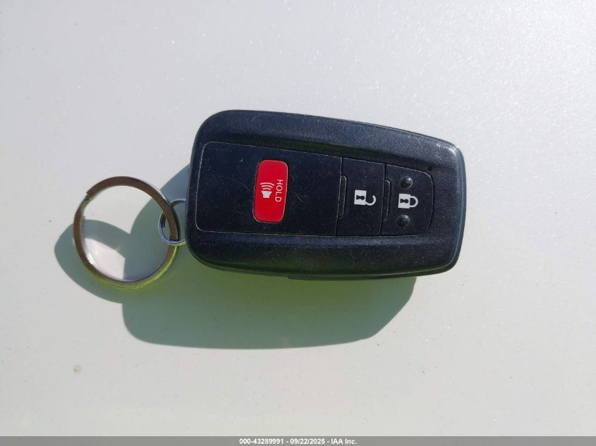 2018 Toyota Prius Two VIN: JTDKBRFUXJ3058120 Lot: 43289991