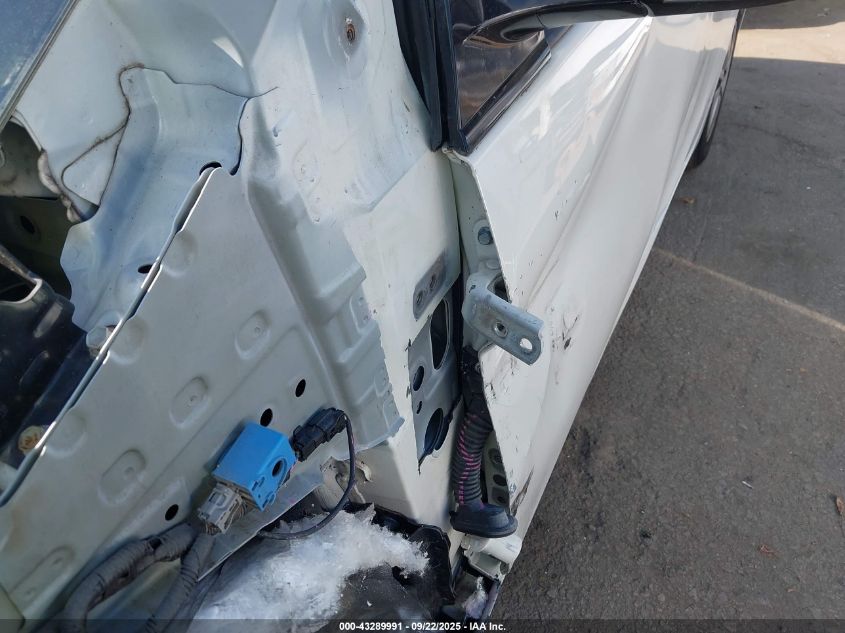 2018 Toyota Prius Two VIN: JTDKBRFUXJ3058120 Lot: 43289991