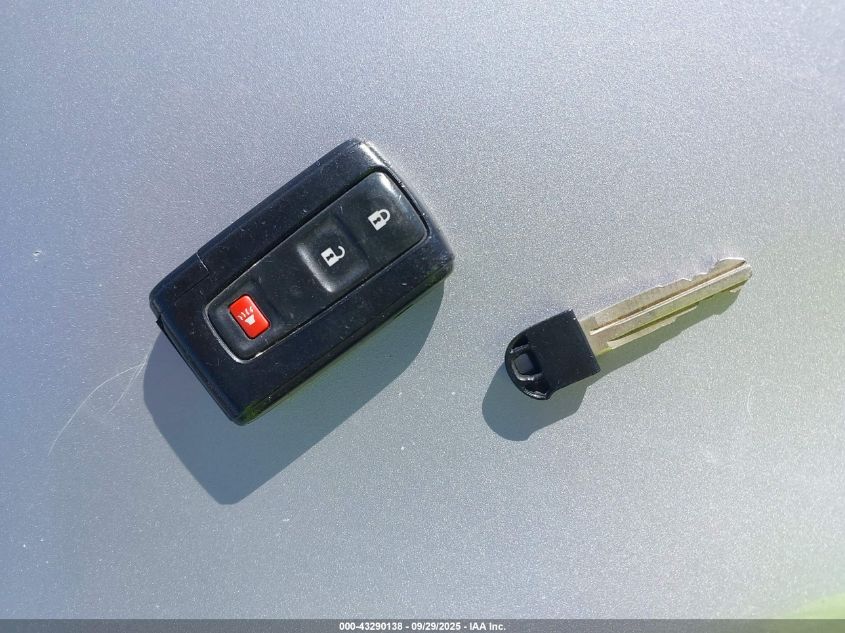 2005 Toyota Prius VIN: JTDKB20U253125184 Lot: 43290138