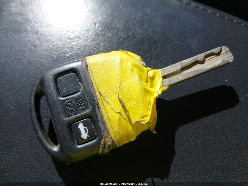 2002 Lexus Is 300 VIN: JTHBD192420036704 Lot: 43290438