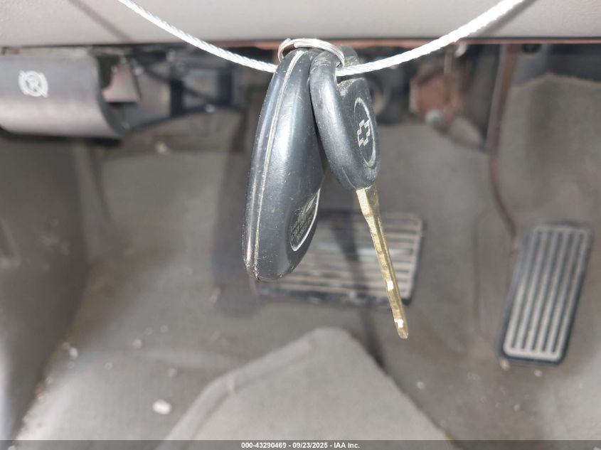 2004 Chevrolet Tahoe Z71 VIN: 1GNEK13Z44R175067 Lot: 43290469