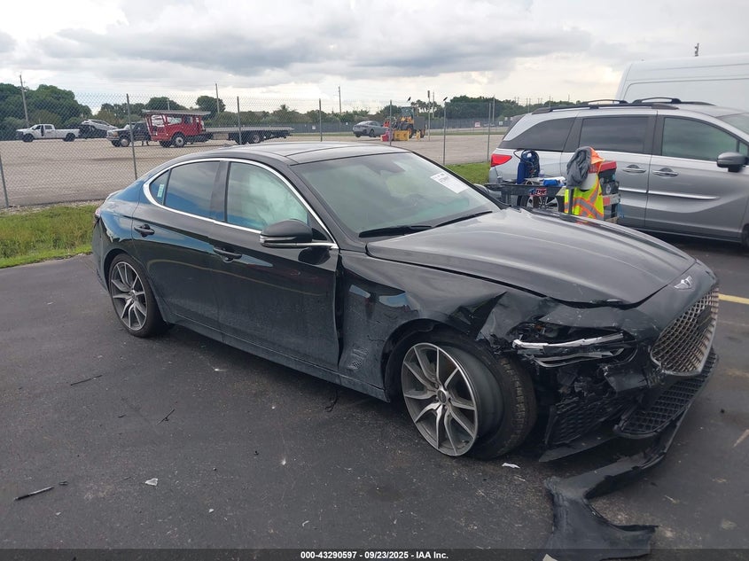 GENESIS G70 2.0T RWD