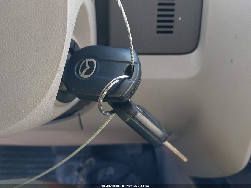 2008 Mazda Tribute I Grand Touring VIN: 4F2CZ02Z08KM19643 Lot: 43290606