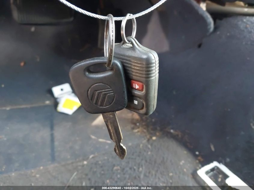 2001 Mercury Grand Marquis Gs VIN: 2MEFM74WX1X709901 Lot: 43290640