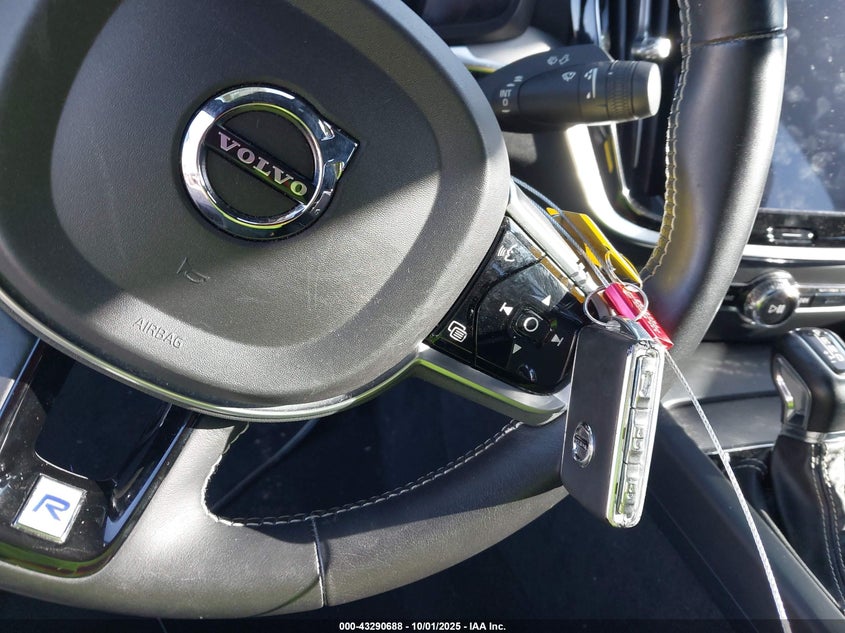 2019 VOLVO S60 T5 R-DESIGN 7JR102FM4KG006230