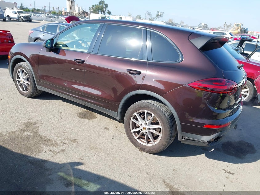 WP1AA2A2XGLA02472 2016 PORSCHE CAYENNE photo no. 3