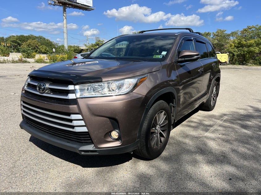 2017 Toyota Highlander 3.5 Se Brown Lot 111043290804 Vin 5TDJZRFH4HS367780