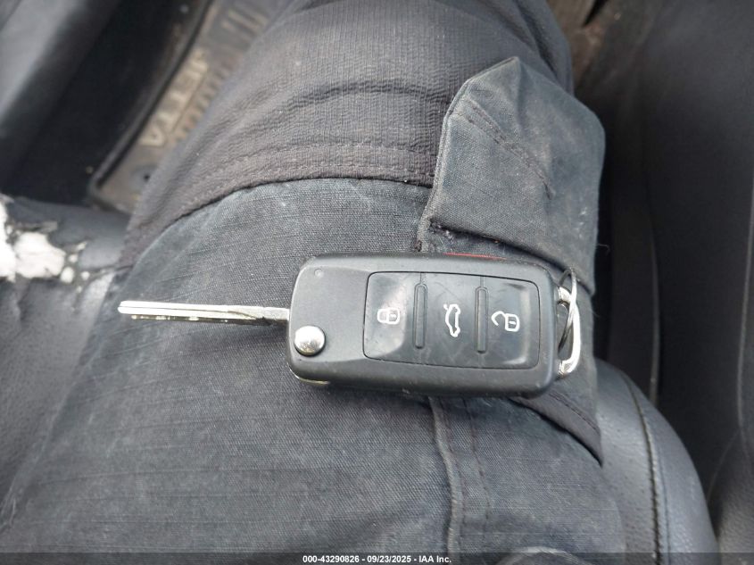 2011 Volkswagen Jetta 2.5L Se VIN: 3VWDZ7AJ2BM011568 Lot: 43290826