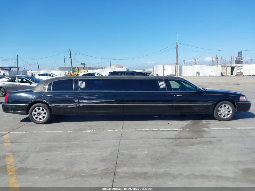 2006 Lincoln Town Car Executive VIN: 1L1FM88W16Y635385 Lot: 43290843