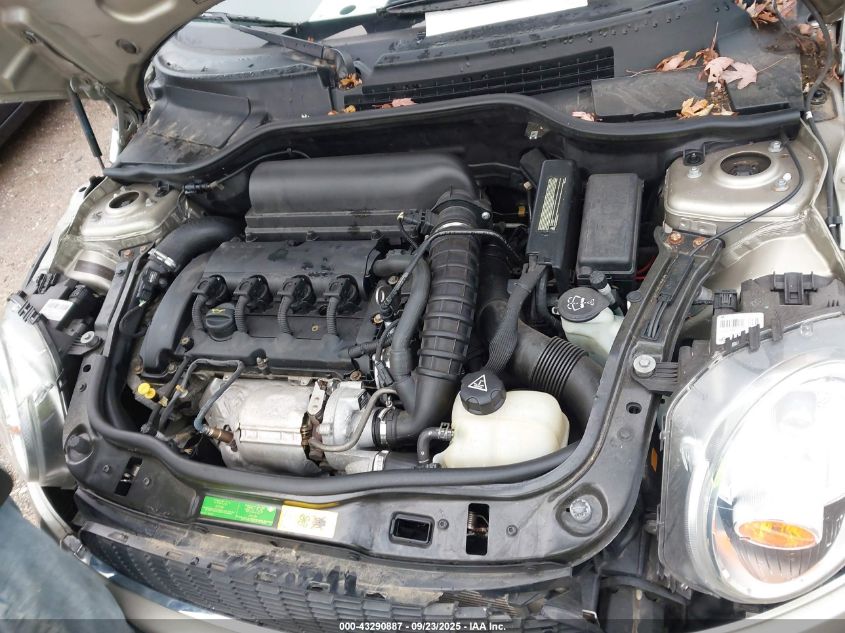 2010 Mini Cooper S VIN: WMWMF7C59ATZ70653 Lot: 43290887