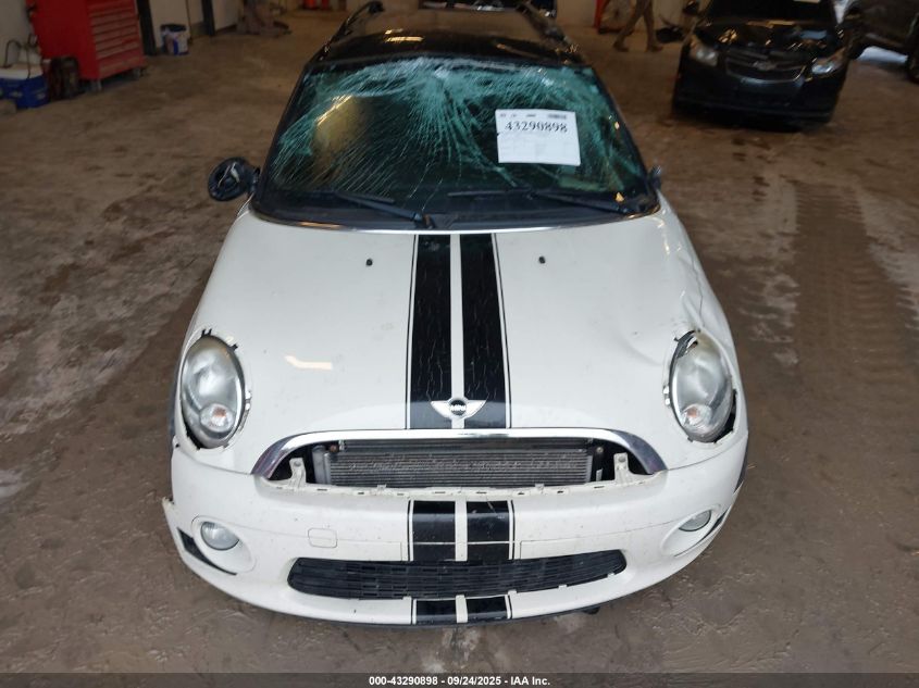 2010 Mini Cooper Clubman VIN: WMWML3C52ATX52099 Lot: 43290898