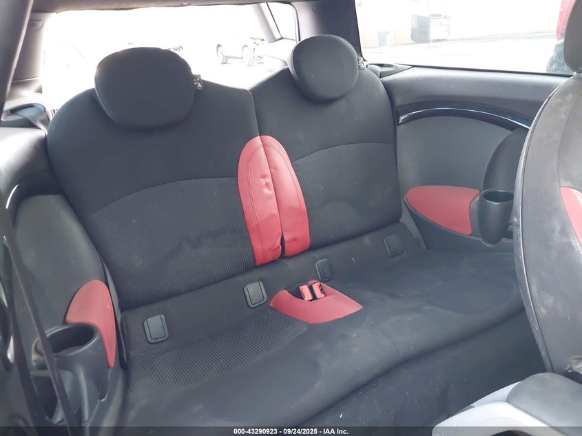 2009 Mini John Cooper Works Clubman VIN: WMWMM93579TF99346 Lot: 43290923