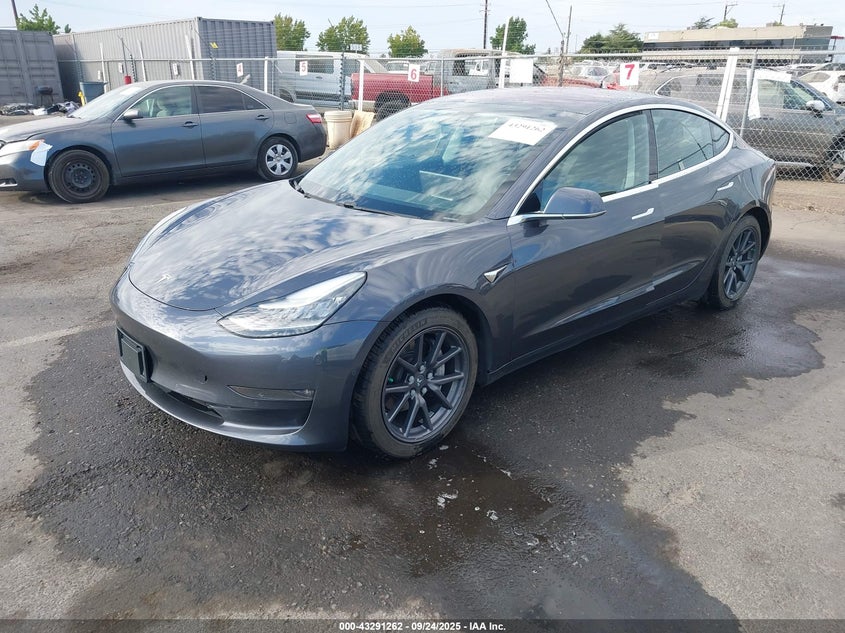 Vin: 5yj3e1eb4jf114097, lot: 43785869, tesla model 3 long range/performance 20182