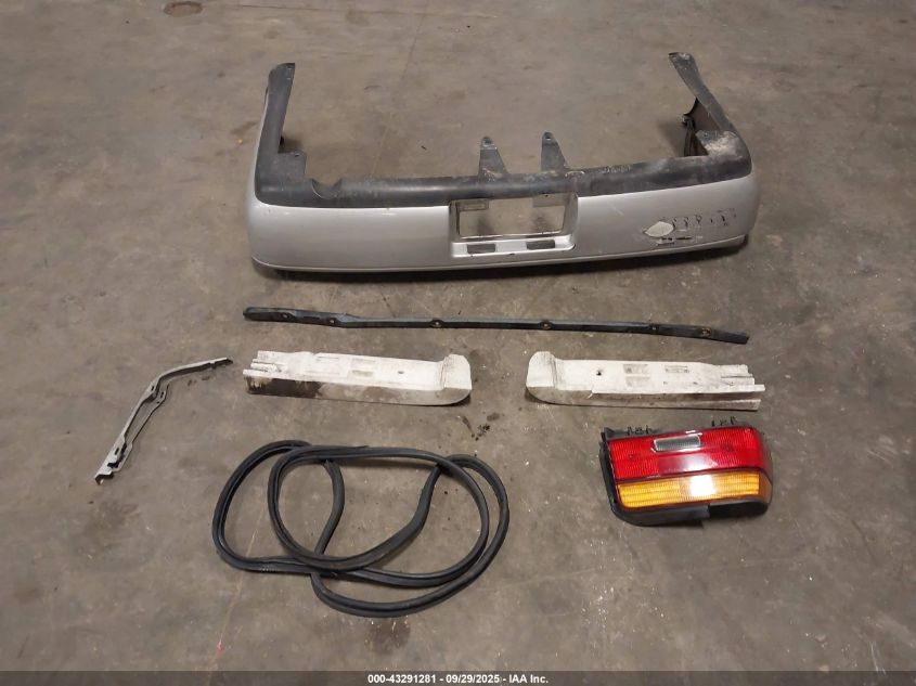 1993 Toyota Corolla Le/Dx VIN: 1NXAE09E4PZ082737 Lot: 43291281