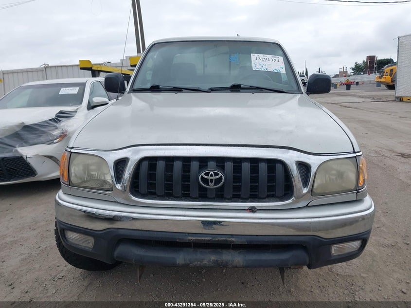 5TESN92N32Z079318 2002 TOYOTA TACOMA photo no. 13