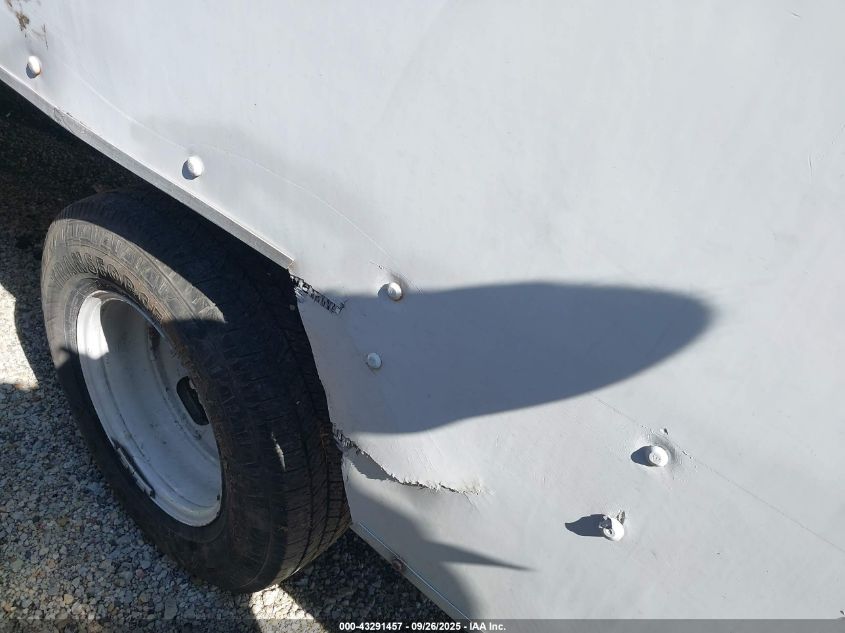 2008 GMC Savana Cutaway Work Van VIN: 1GDJG31K581905210 Lot: 43291457