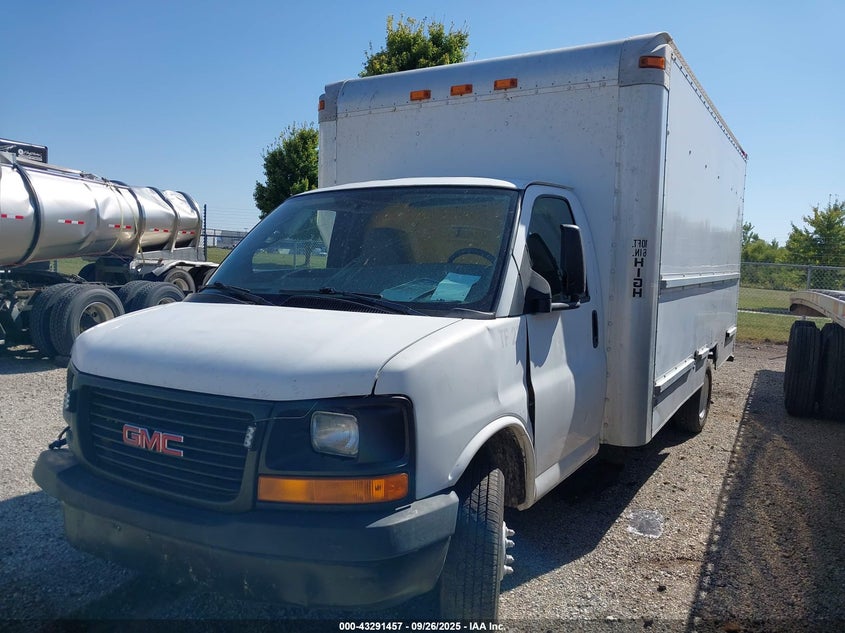1GDJG31K581905210 2008 GMC SAVANA photo no. 2