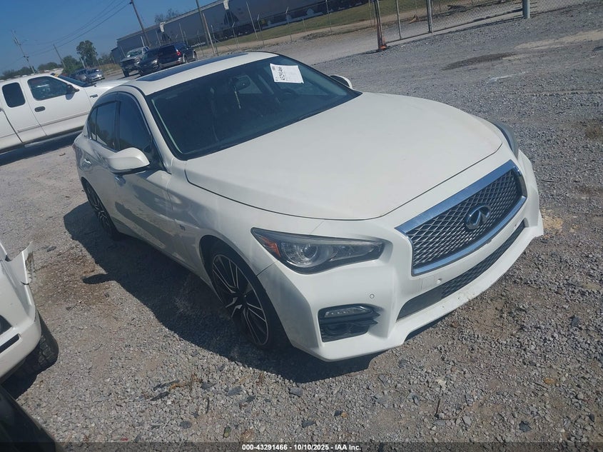 INFINITI Q50 3.0T SPORT