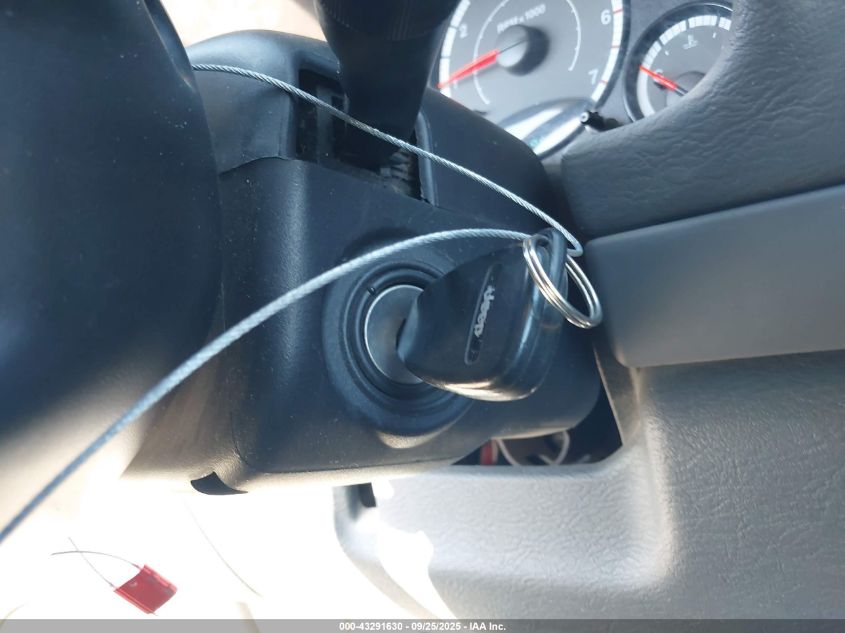 2005 Jeep Liberty Sport VIN: 1J4GL48K25W666746 Lot: 43291630