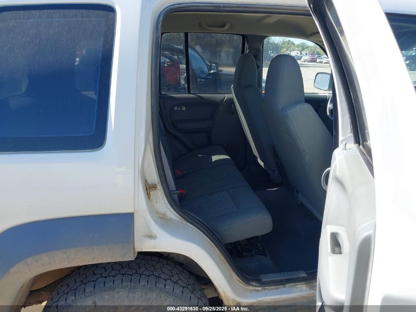 2005 Jeep Liberty Sport VIN: 1J4GL48K25W666746 Lot: 43291630