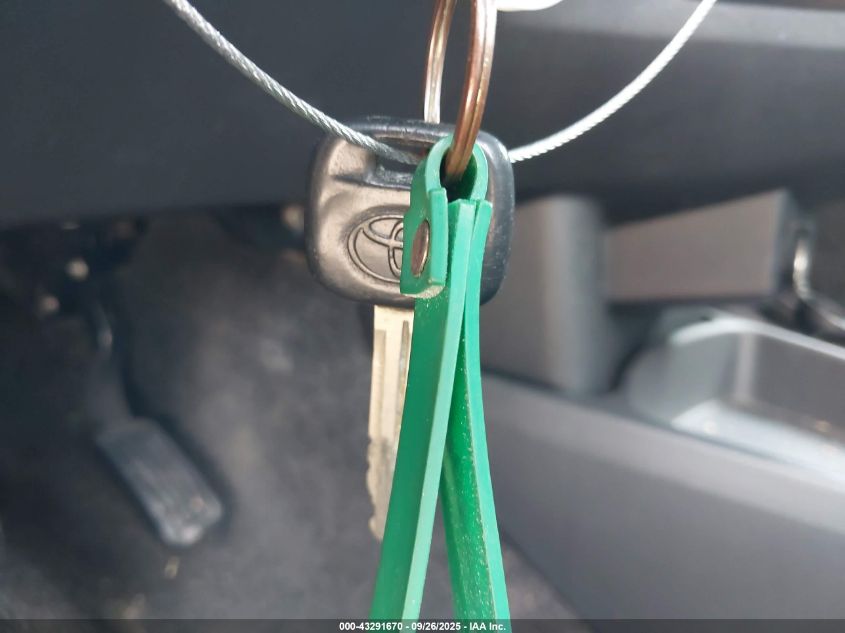 2008 Toyota Yaris VIN: JTDJT923685218143 Lot: 43291670