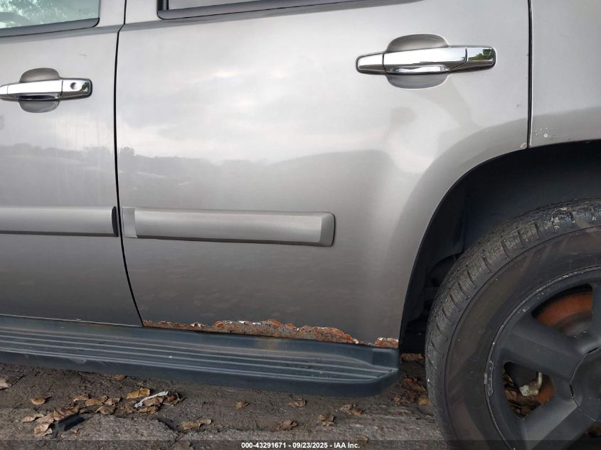 2007 Chevrolet Tahoe Ltz VIN: 1GNFK13037J257123 Lot: 43291671