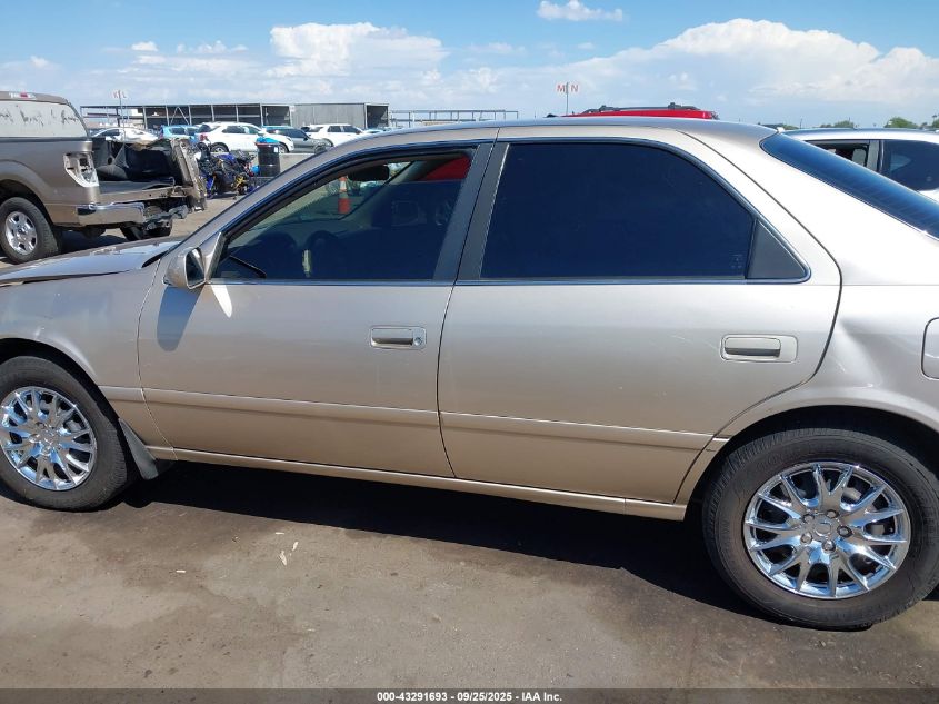 2000 Toyota Camry Le VIN: JT2BG22K3Y0395374 Lot: 43291693