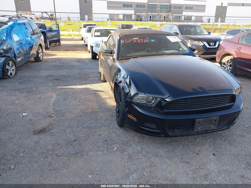 FORD MUSTANG V6 PREMIUM